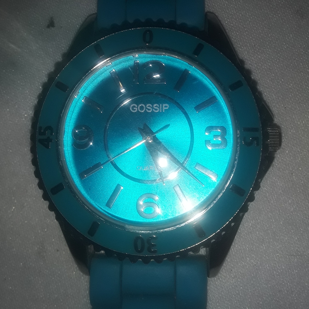 Watch - Picture 1 of 2